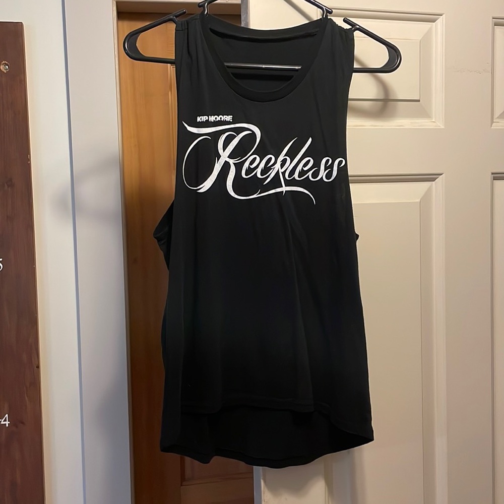 Kip Moore, Reckless tank top